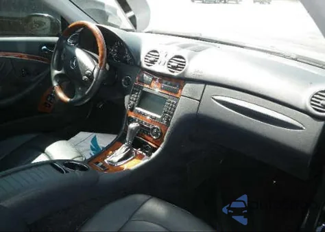 2008 Mercedes-Benz Clk350 z USA, uszkodzony, nr VIN WDBTK56F08F250944